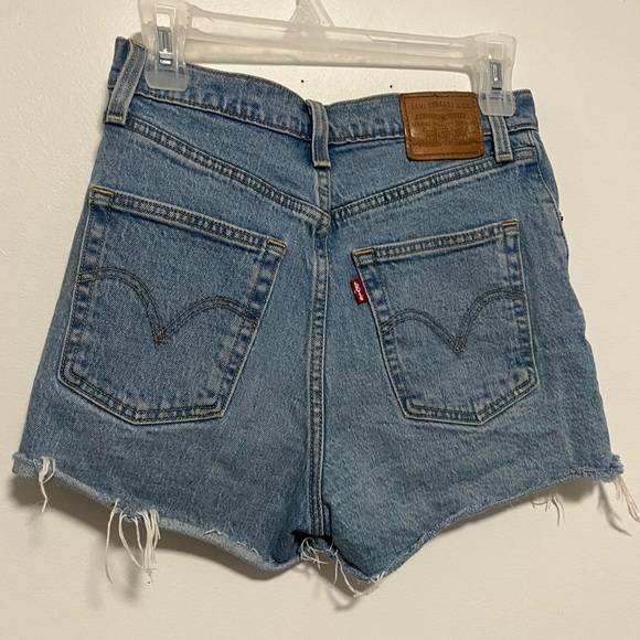 Levi’s ribcage shorts - Picture 2 of 7